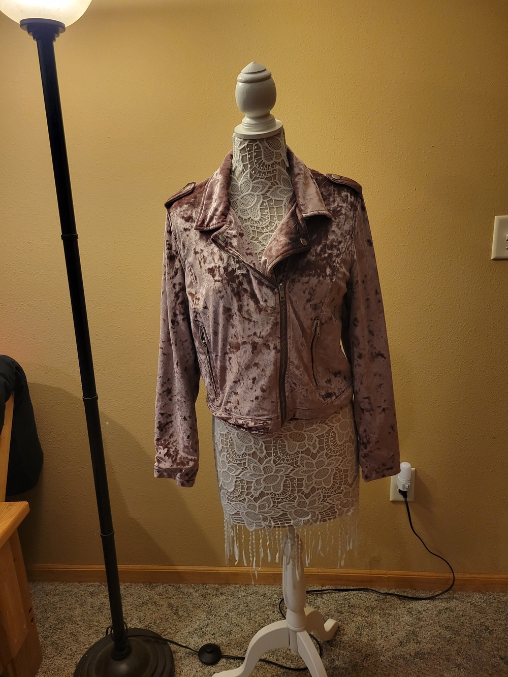 Urban Retro Crushed Velvet Moto Jacket in Dusty Rose